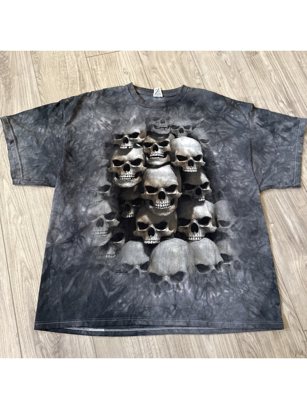 Skull Piles 2005 David Penfound Design Style Horror T Shirt Tie Dye 2XL